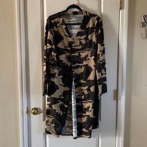 Women’s camo duster